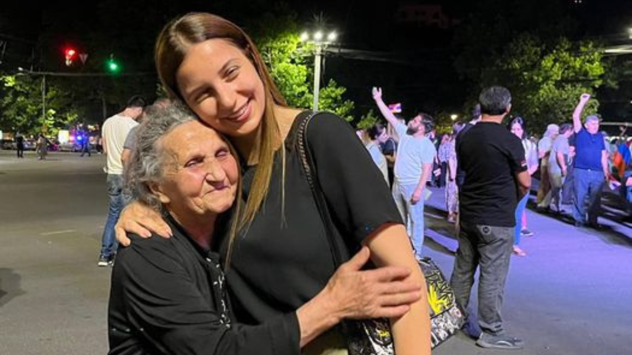 article-image